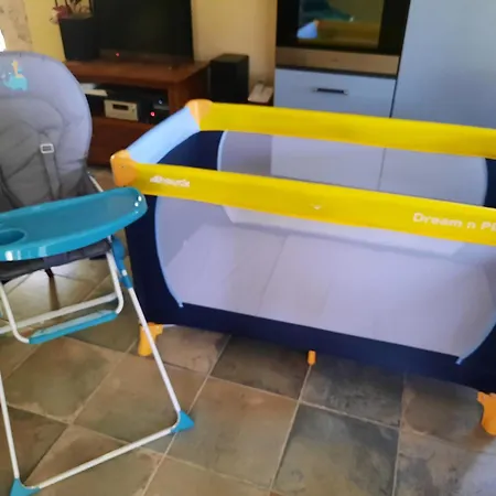 Prázdninový dům Klimatisiertes Mit Pool Chassiers